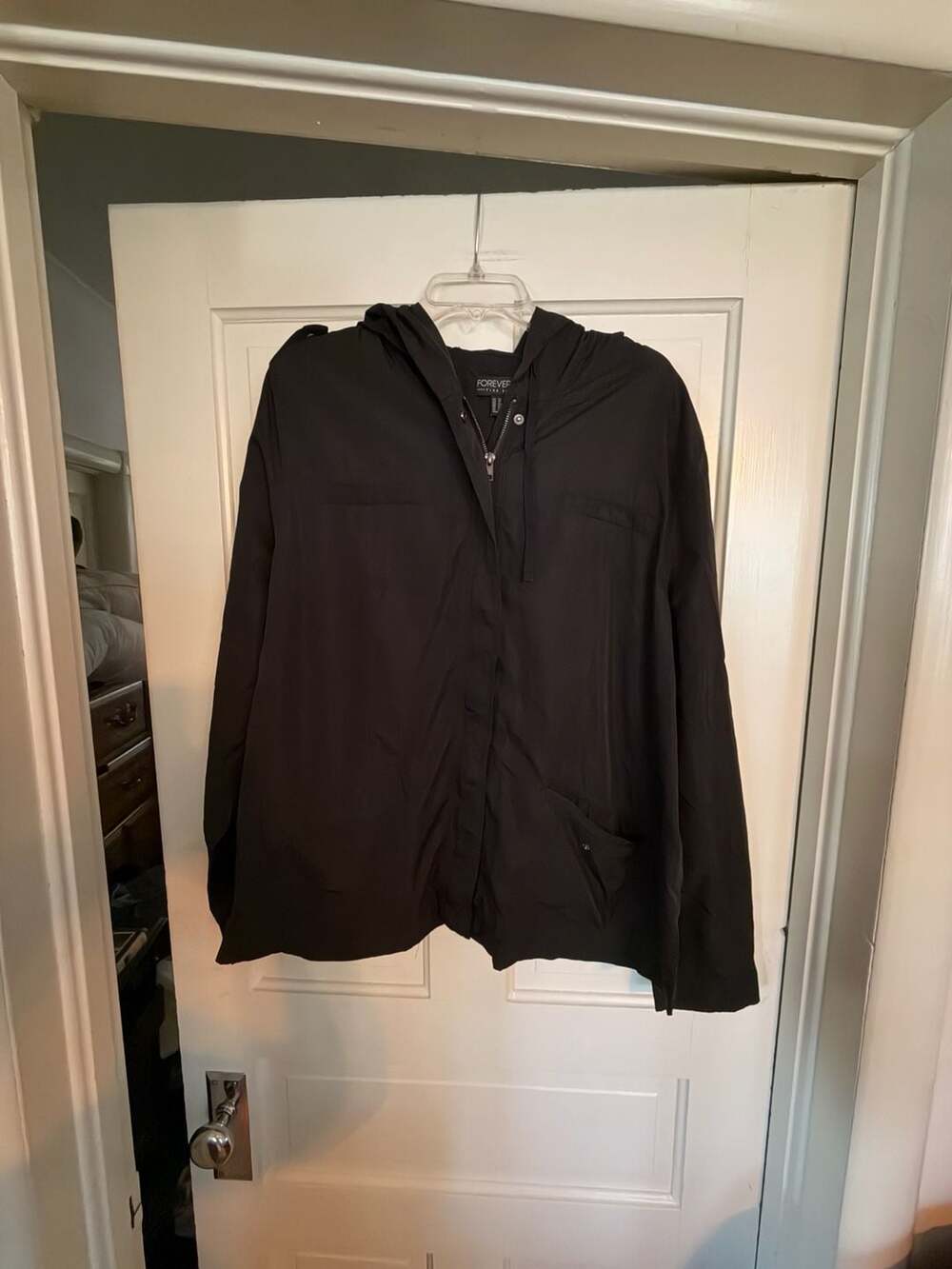 Forever 21 Plus Sizes Black Hooded Lightweight Zip-Up Windbreaker Jacket